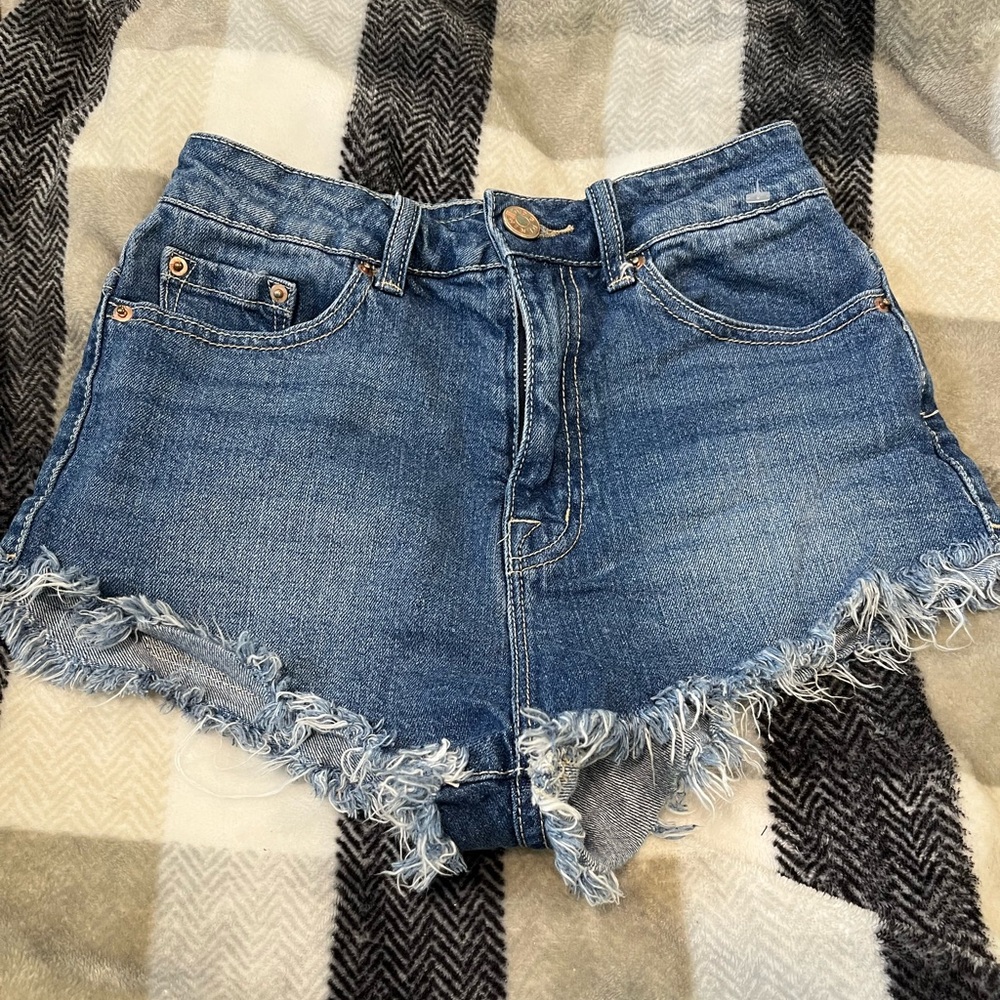 urban outfitters jean shorts